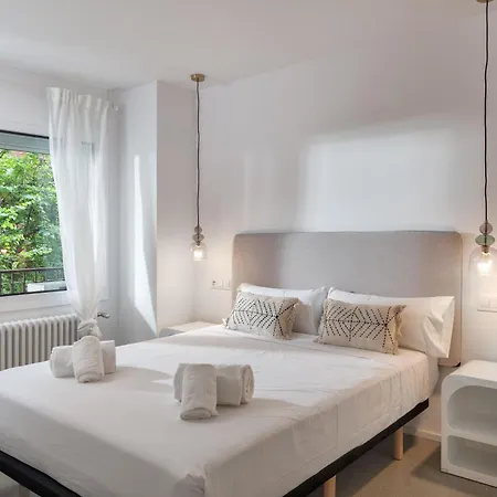 Flateli Lorenzana 35 C * Gerona